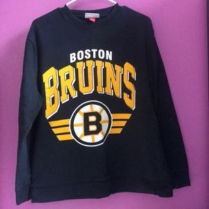 Boston bruins crew neck sweatshirt.